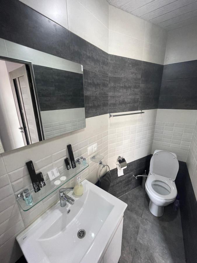 Comfortable Apartment Комфортные Апартаменты Self Check In Yerevan Ngoại thất bức ảnh