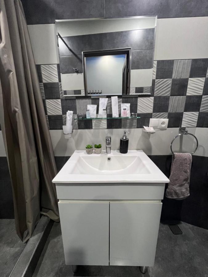 Comfortable Apartment Комфортные Апартаменты Self Check In Yerevan Ngoại thất bức ảnh